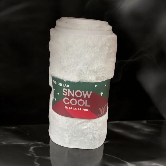 Snow Cool Christmas Snow Tree Collar NWOT - Picture 4 of 4